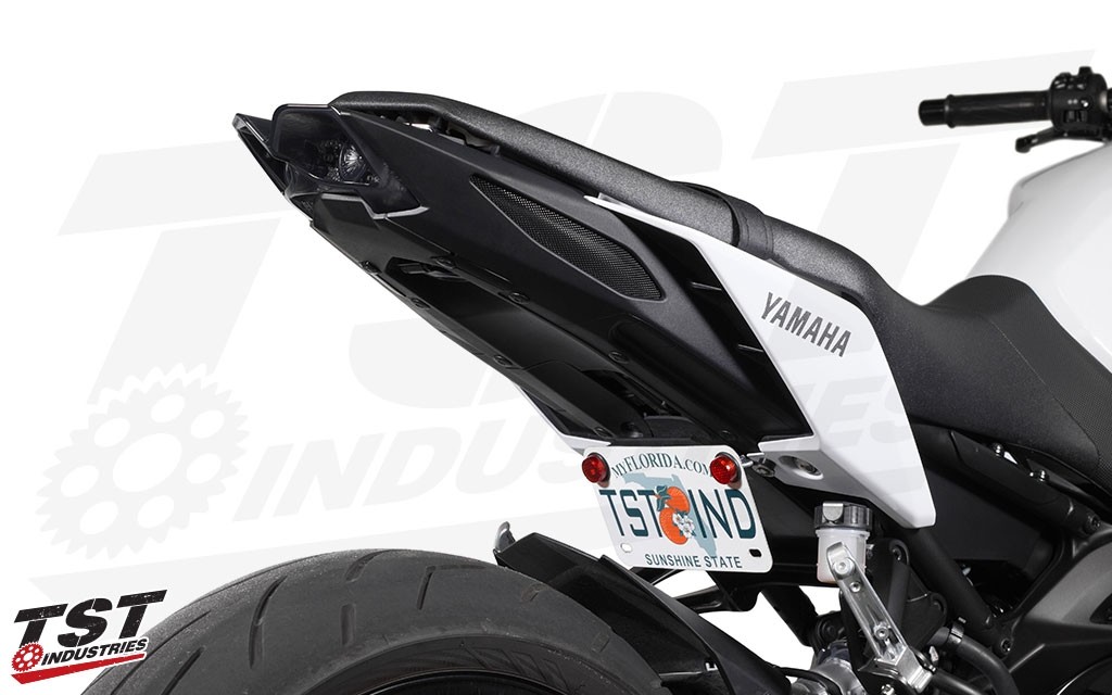 TST Industries MT09 (17-) ウィンカー内蔵 LEDテールライト