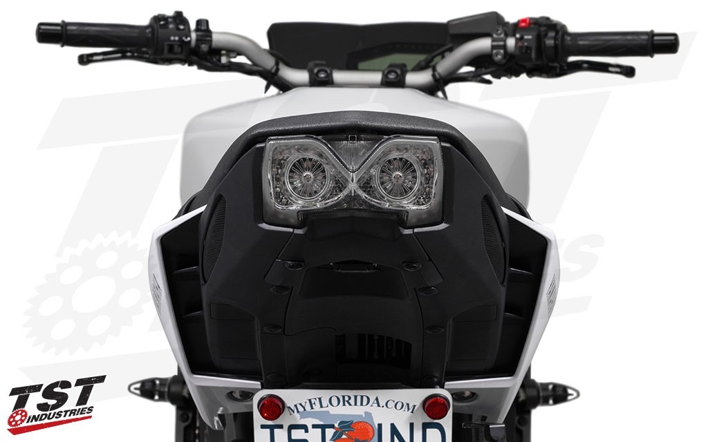 TST Industries MT09 (17-) ウィンカー内蔵 LEDテールライト