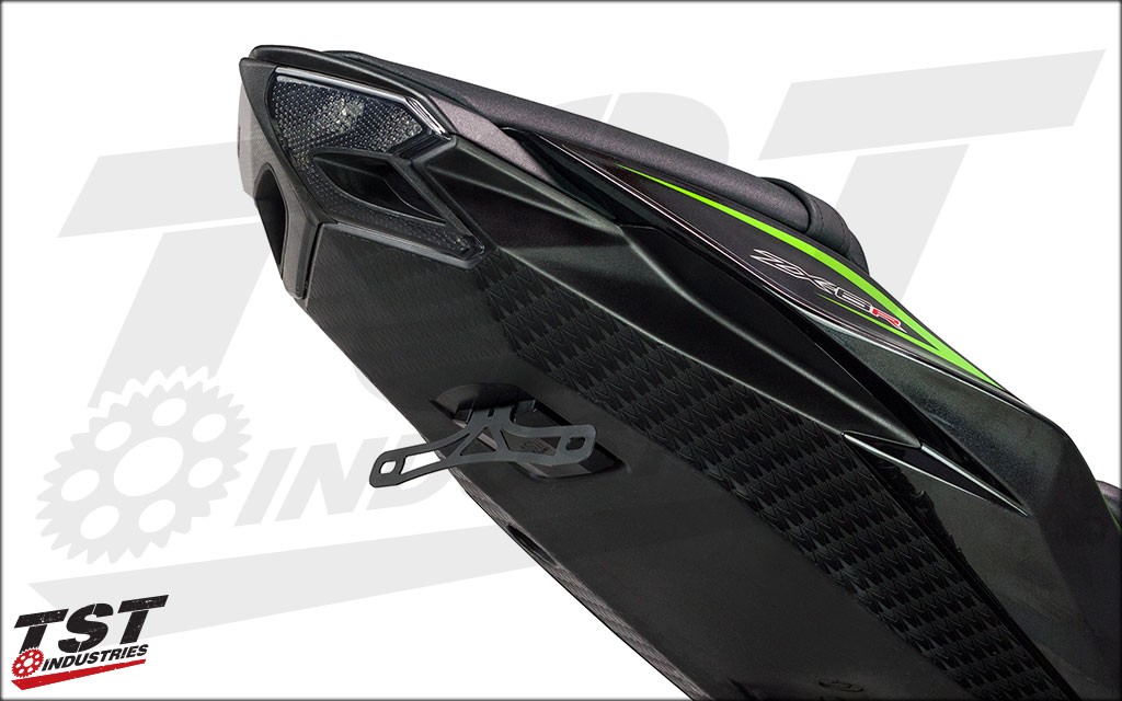 TST Industries ZX-6R (13-18)用 ウィンカー内蔵 LEDテールライト