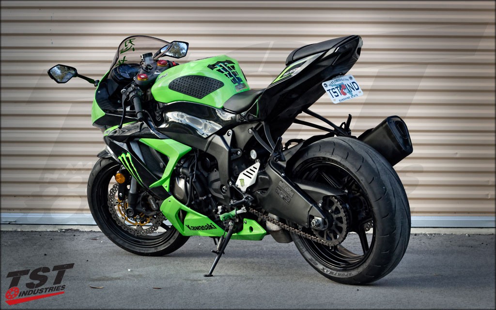 TST Industries ZX-6R (13-18)用 ウィンカー内蔵 LEDテールライト