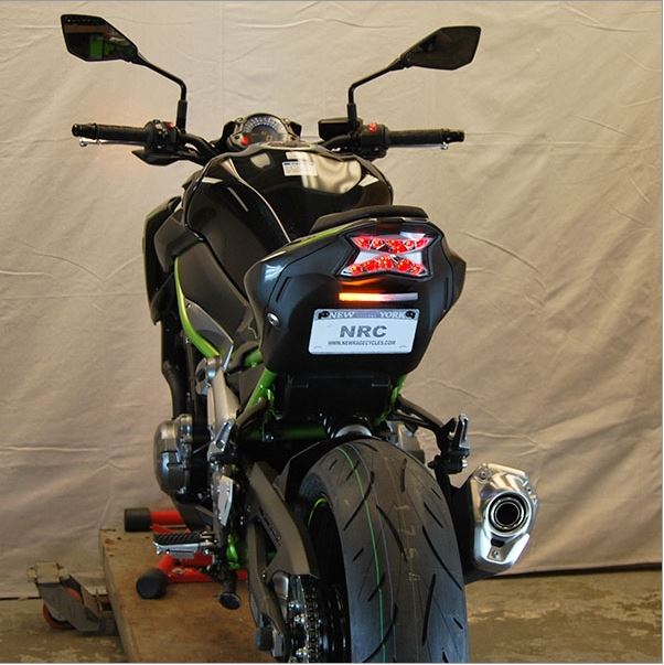 NRC Z900 ウィンカー内蔵 Tuckedモデル フェンダーレスキット