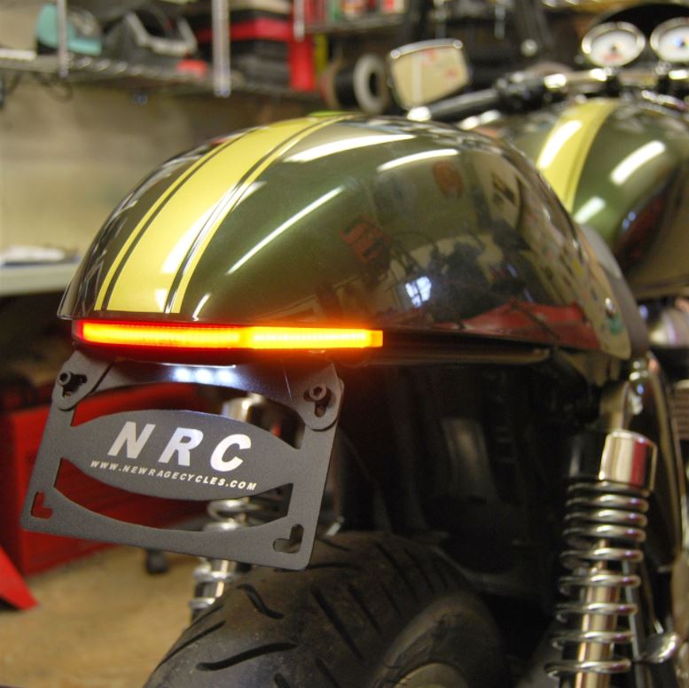 NRC Thruxton スラクストン900 (04-15) ウィンカー内蔵 スタンダード フェンダーレスキット
