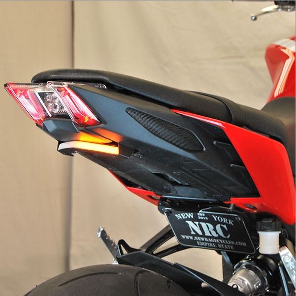 NRC MT-09 (17-) ウィンカー内蔵 Tuckedモデル フェンダーレスキット