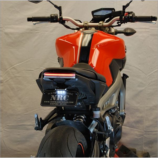 NRC FZ-09 / MT-09 (14-16) ウィンカー内蔵 スタンダード フェンダーレスキット