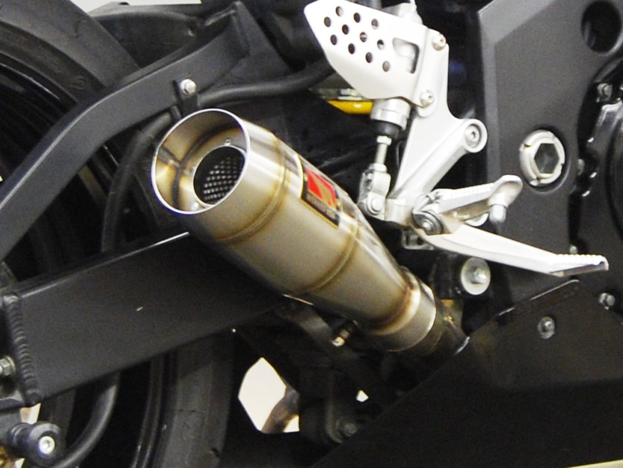 COMPETITION WERKES GSX-R600 GSX-R750 (04-05) スリップオン マフラー