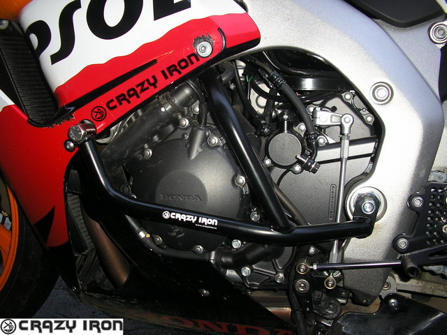 CRAZY IRON エンジンガード CBR1000RR (04-07)