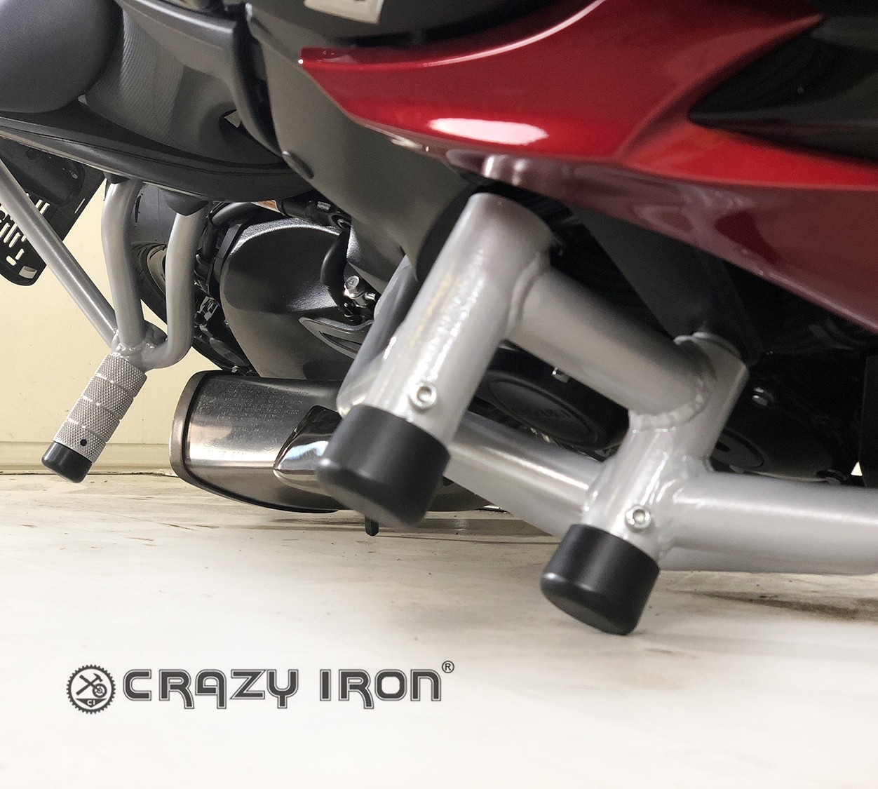 CRAZY IRON スタントケージ GSX-S1000