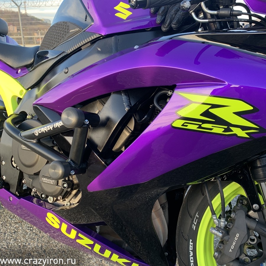 CRAZY IRON レースアーマー GSXR600 / GSXR750 (06-07)