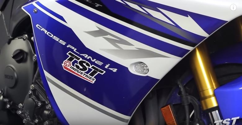TST Industries YZF-R1 (09-14) LED フロントウインカー セット